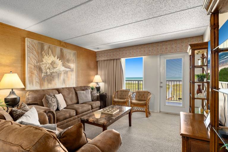 Family-friendly beautiful condo with private pool | Beach nearby | Dogs allowed in South Padre Island, TX