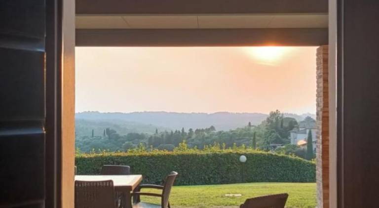 Fully equipped villa with garden, barbecue & private pool | Perfect for remote work | Dogs allowed — photo 3