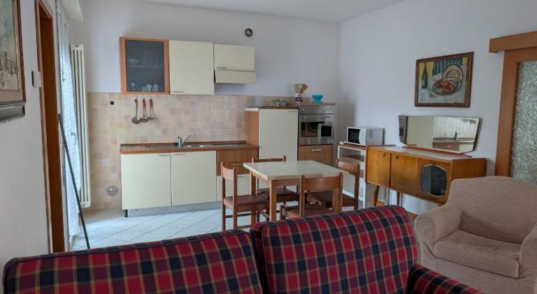 Rental apartment with 2 rooms for 4 persons — photo 2