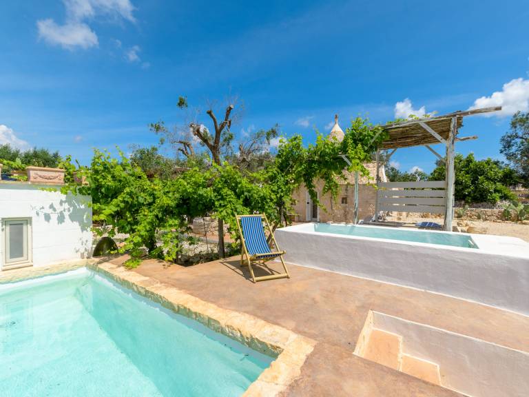 Family-friendly beautiful villa with private pool | Pets are welcome in Carovigno