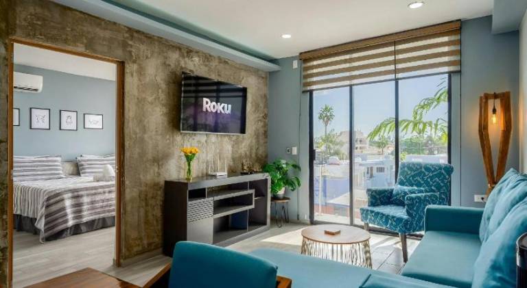Luxe Modern-5 Star Area-Walk 2 Beach-Pool-View-King Bed — photo 2