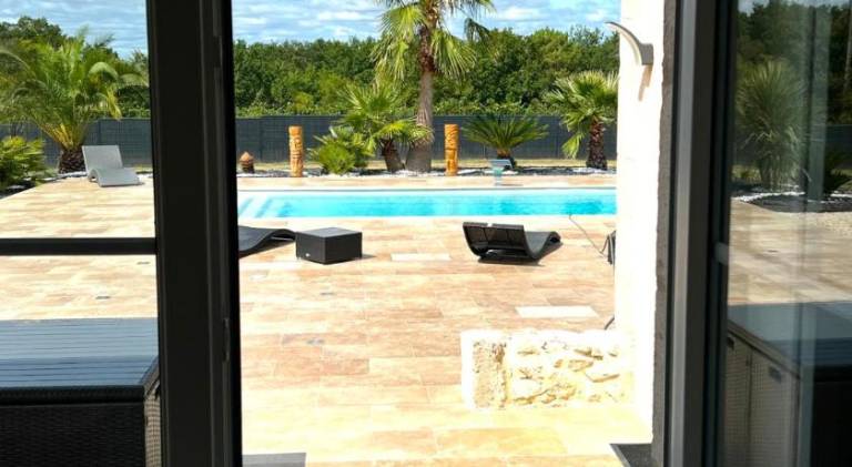 Villa with pool — photo 3