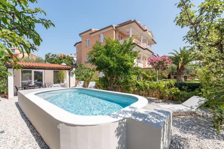 Harmonious private villa with pool, 800 metres to the beach — photo 3