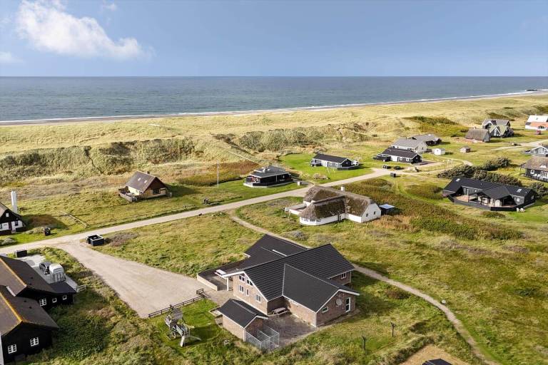 Fully equipped lovely vacation home with pool, grill & sauna | Pets are welcome in Harboore