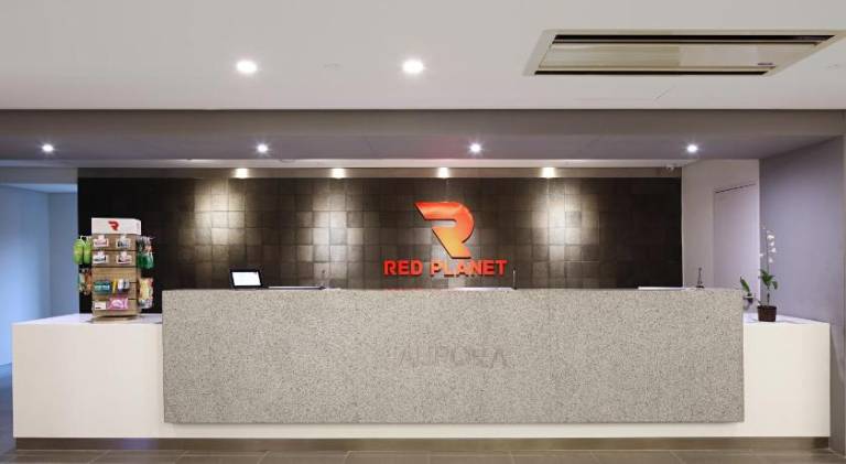 Red Planet Cubao Aurora Boulevard — photo 5