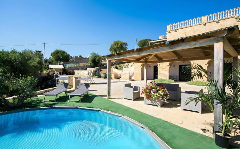 Big villa with garden, barbecue & private pool | Suitable for remote work | Pet-friendly — photo 2
