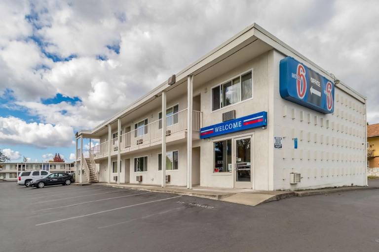 Motel 6 Beaverton, OR — photo 5
