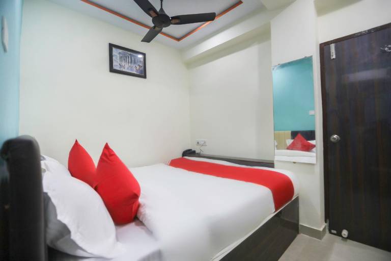 Hotel O Red Velvet Siddhi Vinayak