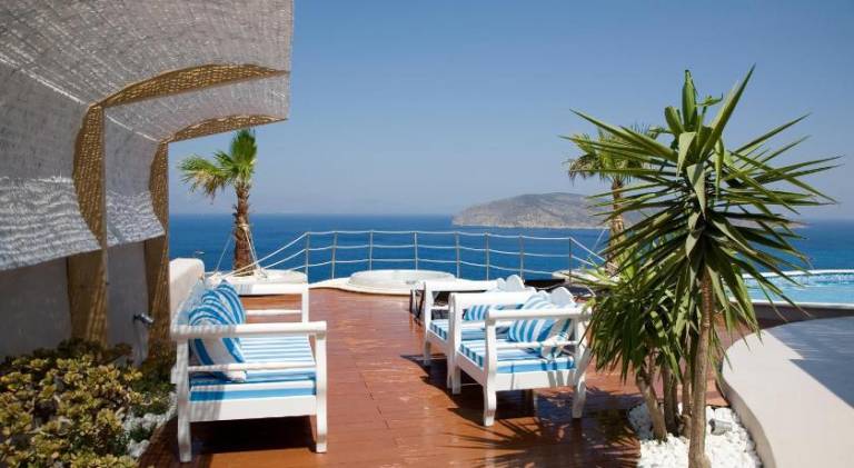 Fully equipped villa with private pool, terrace & garden | Beach nearby | Pets are welcome — photo 3