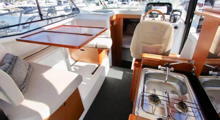Boat with 1 room for 2 persons in Mandelieu-La-Napoule