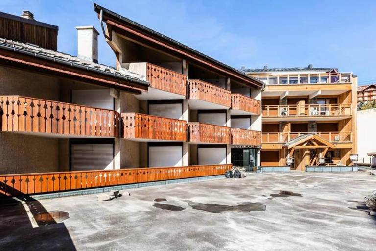 Charming holiday apartment with patio | Next to the ski | Pet-friendly — photo 2