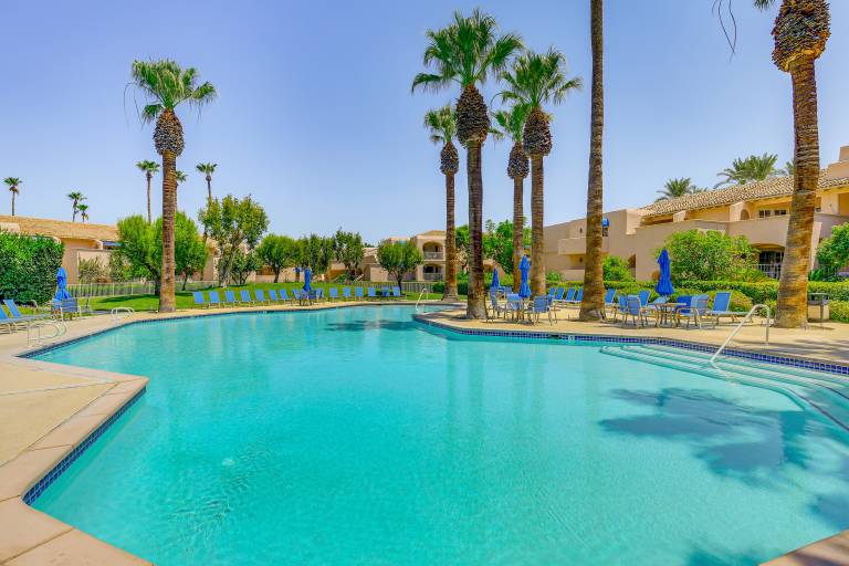 Stroll to Dtwn Pools & Tennis Palm Springs Condo