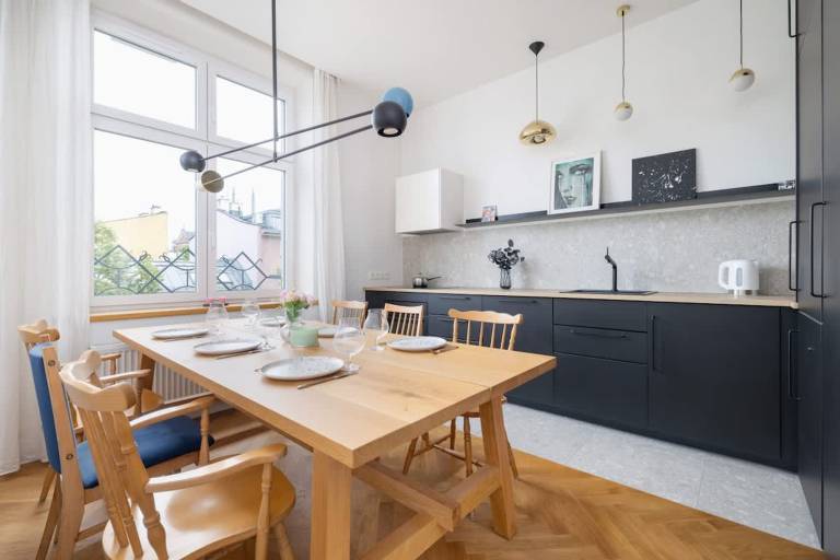 Child-friendly apartment with fast internet | Close to Main Square | Pets allowed — photo 2