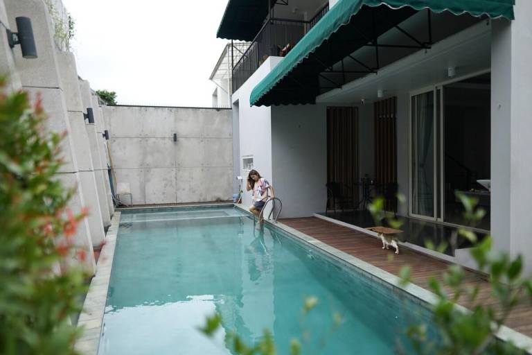 Pleasant villa with barbecue, yard & pool | Pets are welcome in Bandung