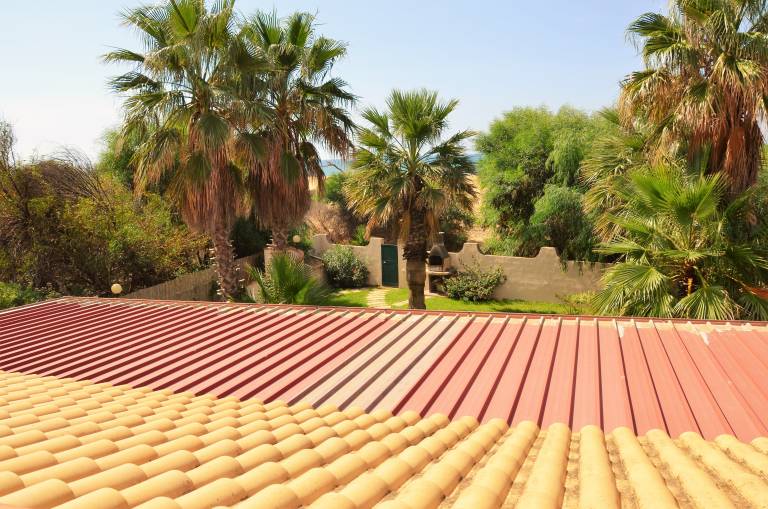 VILLA MARE CON ACCESSO DIRETTO ALLA SPIAGGIA — photo 2