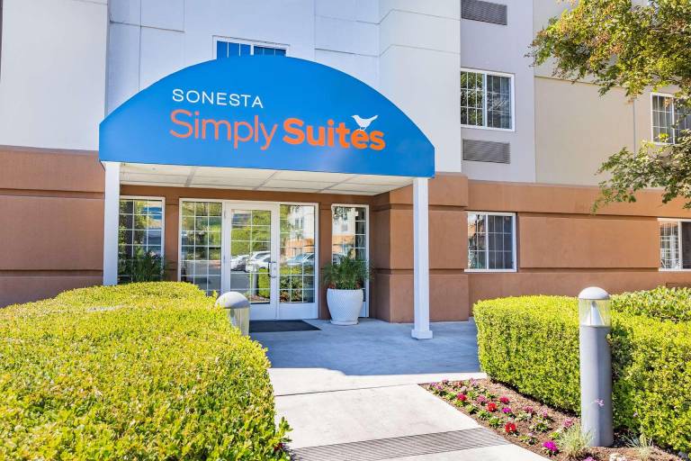 Sonesta Simply Suites Memphis in Memphis, TN