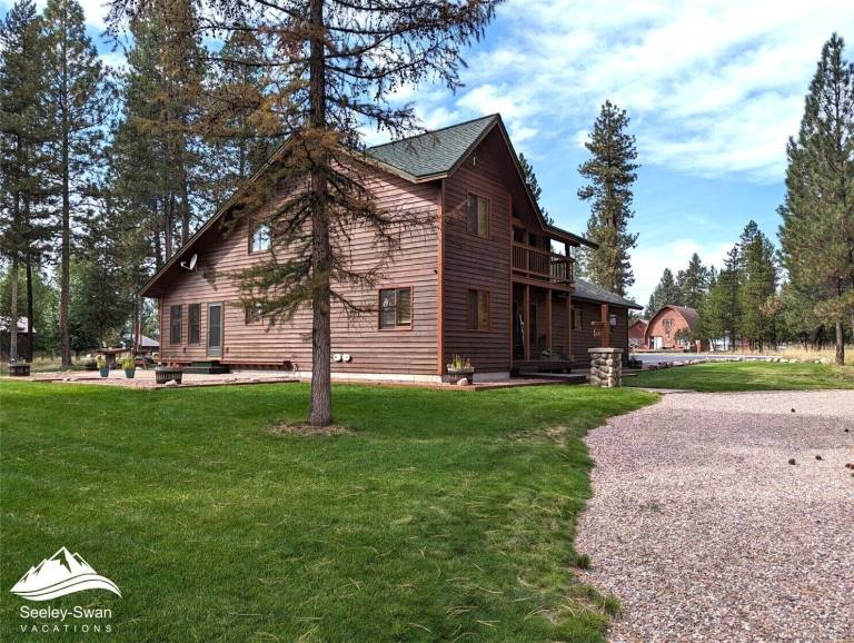 House  Seeley Lake