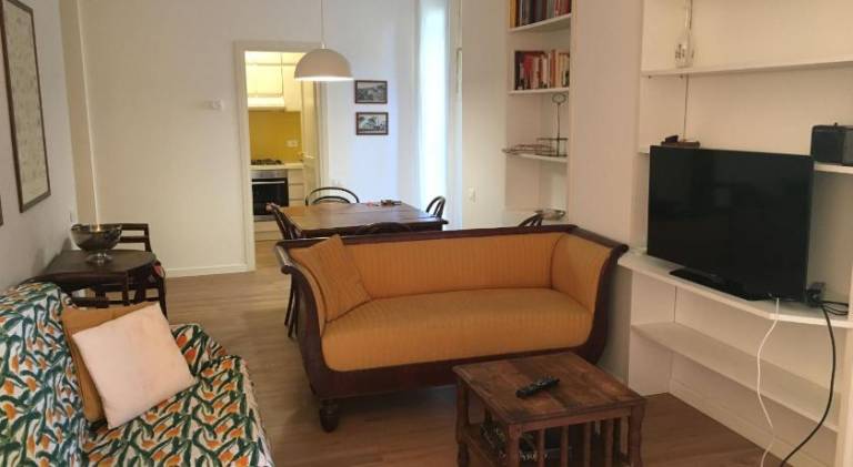 Holiday apartment with 2 rooms for 4 persons in Sanremo