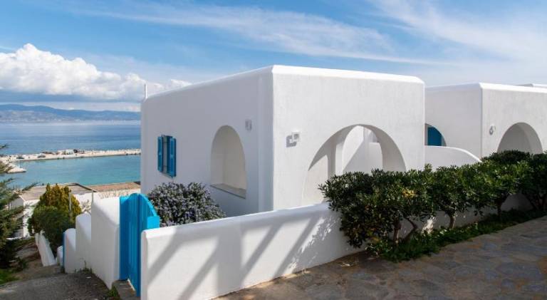 Fully equipped vacation home with barbeque, yard & patio | Next to the beach | Good for workation | Pet-friendly — photo 3