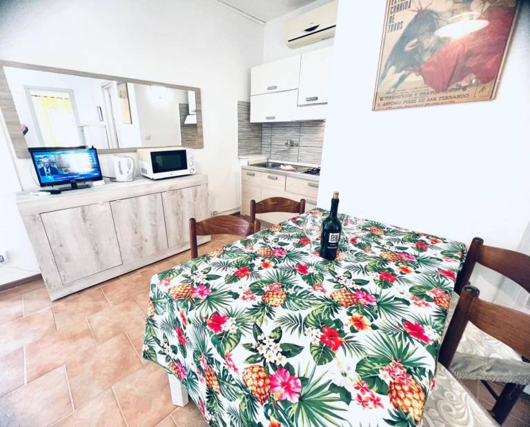Apartment 'Trilocale Mirto Vista Mare 4' with Sea View, Wi-Fi and Air Conditioning — photo 3