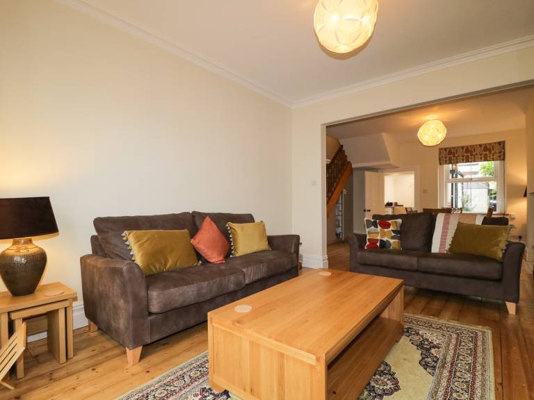 Cottage with 4 rooms for 7 persons — photo 4