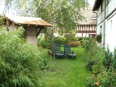 Gite with yard & grill — photo 3
