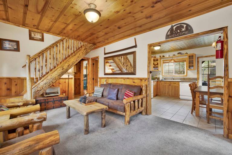 Nine Pines Lodge Retreat in the Pines at Big Bear — photo 5