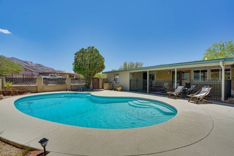 Near Catalina Hiking Trails Mtn View Home w Pool