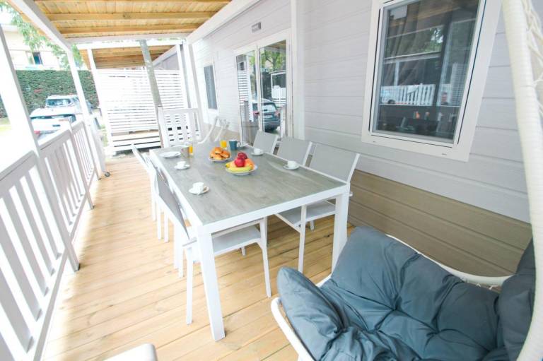 Vacation home with terrace, pool & BBQ — photo 5