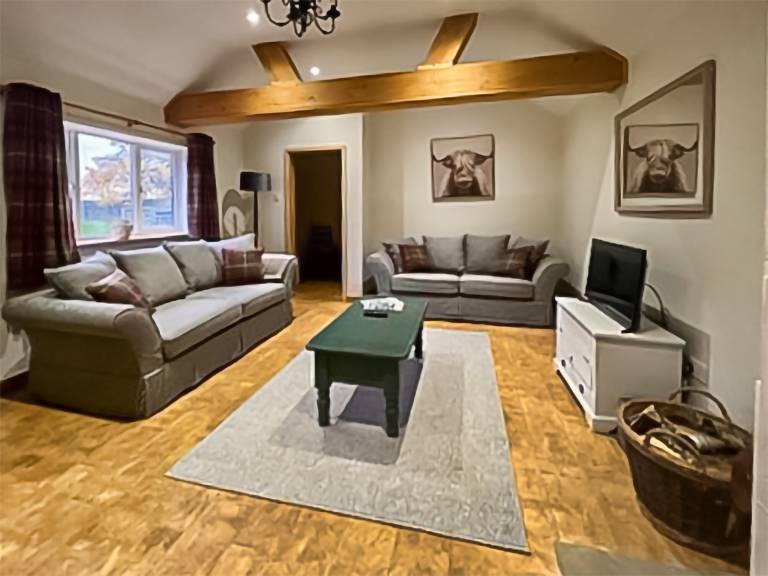 Family-oriented cottage with garden | Dogs allowed — photo 3