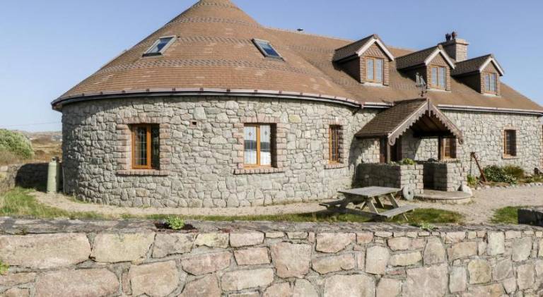 Vacation home with 4 rooms for 8 persons in Galway