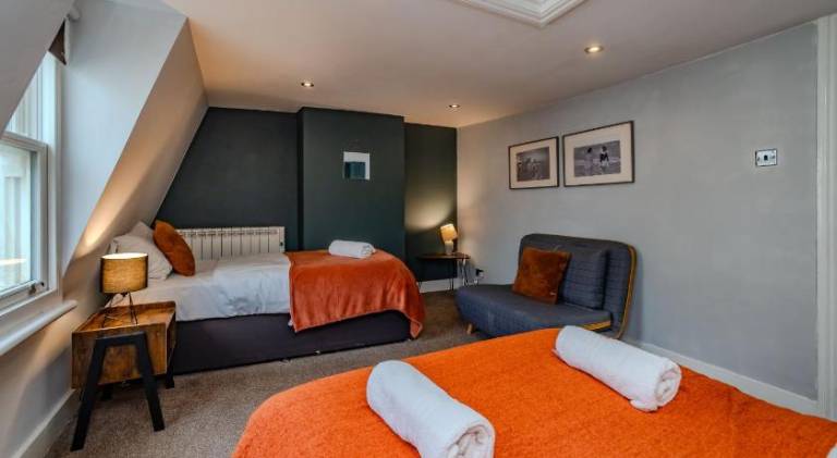 3 Bedroom 2 Bath I Next to Brighton Beach I Slp 10 — photo 5