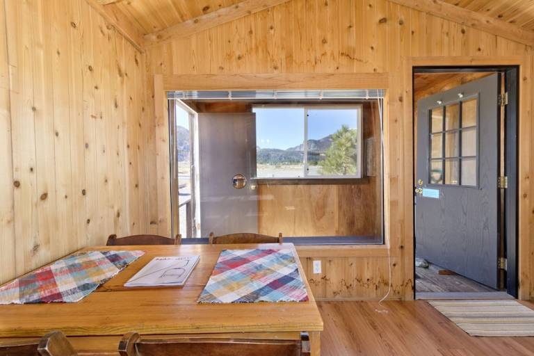 Cabin Mammoth Lakes