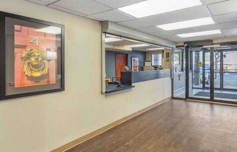 Extended Stay America Select Suites - Chicago - Downers Grove — photo 2