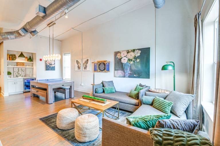 Apartment  Hillsboro West End