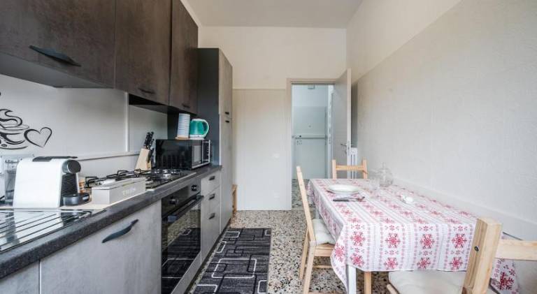 Holiday apartment with 2 rooms for 6 persons — photo 4