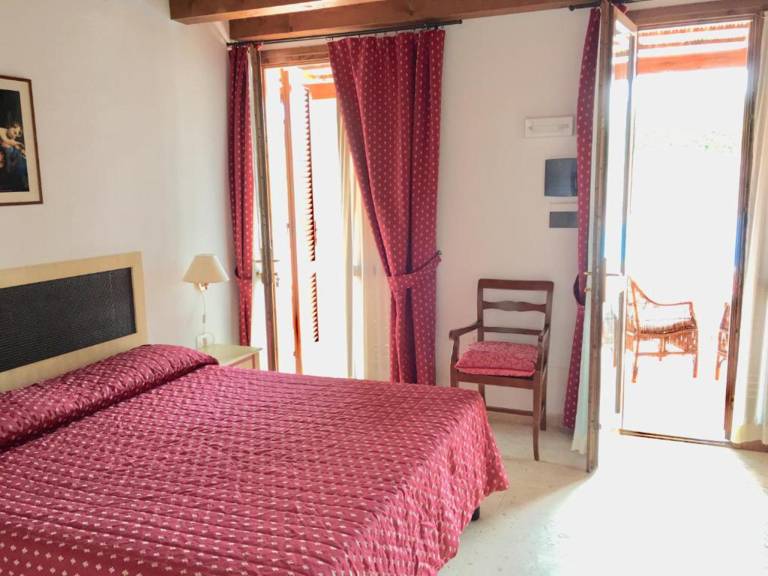 Farm with garden & pool in Donoratico