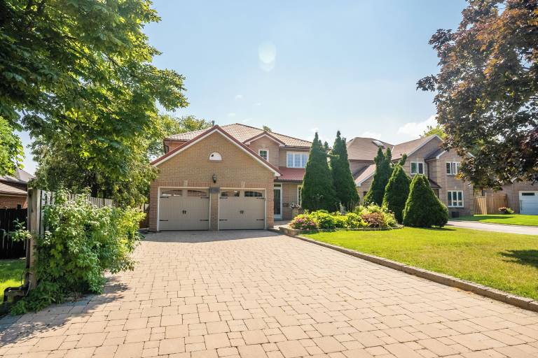 House Lakeview