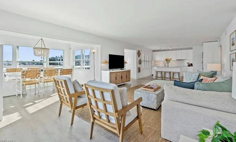 Condo Naples