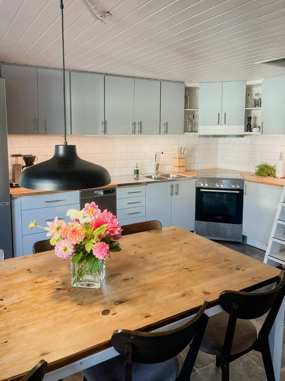 Lakeside holiday home with sauna near Karlskoga — photo 5