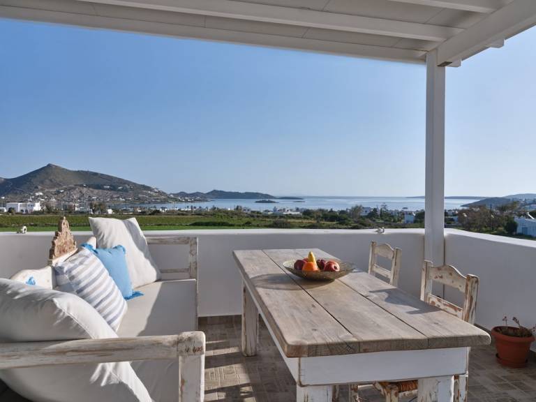 House Paros