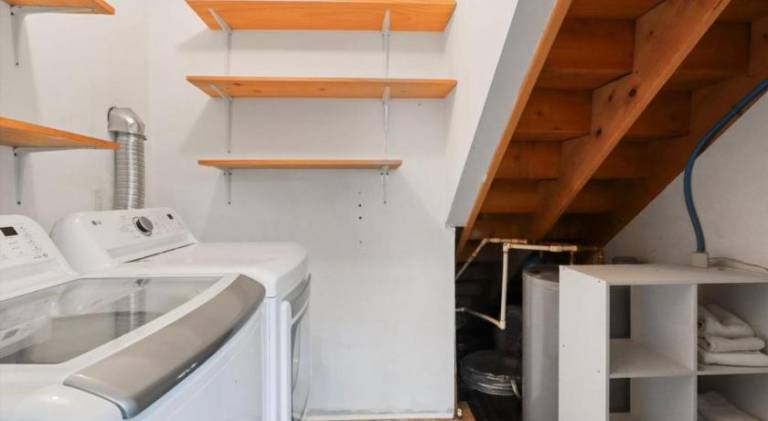 Charming B&B Mezzanine with Free Parking