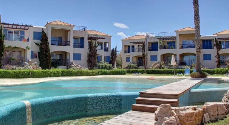 Villa Elias 3bedrooms on beach with jacuzzi & pool in Platanias