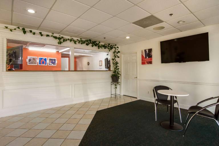 Motel 6 Warner Robins, GA — photo 3