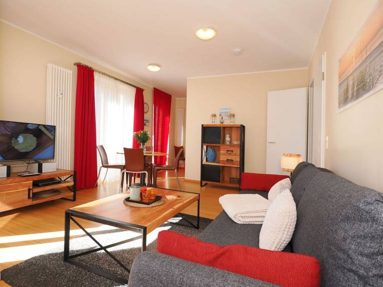 Appartement mit 1 Schlafzimmer und Balkon — photo 3