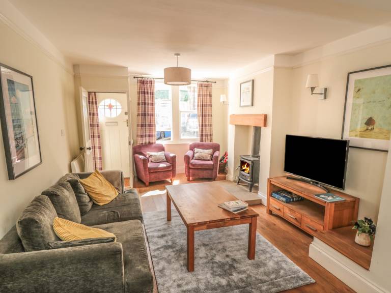 Cottage with terrace | Beach view — photo 3