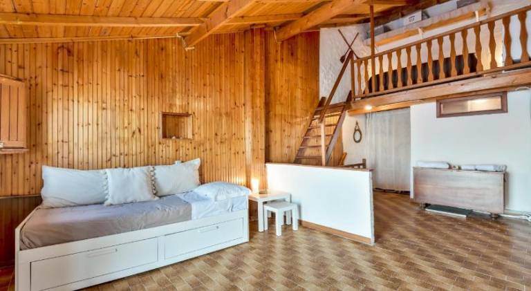 House with 2 rooms for 4 persons — photo 2