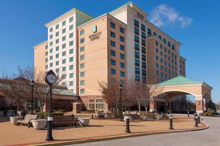 Embassy Suites by Hilton St. Louis St. Charles in Earth City, MO