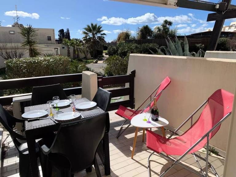 Residence Port Nature Colline 4 - Studio 2 PERS - Port Nature Colline 4 ground garden in Agde