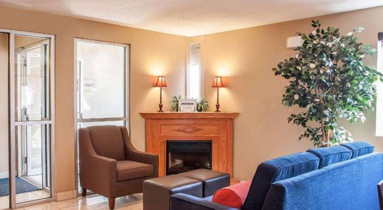 Comfort Inn Fergus Falls — photo 3